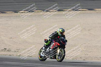 media/Oct-30-2025-Racers Edge (Thu) [[dabbdaf680]]/3-B Group/Session 2 (Bowl Exit)/